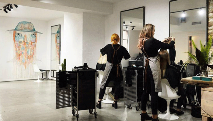 10 مورد از پر درآمدترین رشته های آرایشگری زنانه